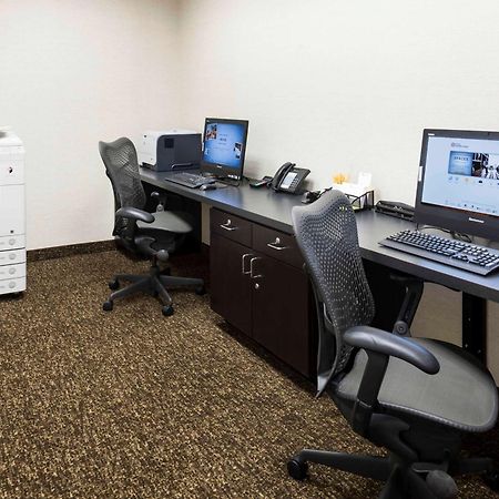 Hilton Garden Inn Dallas Льюисвилл Экстерьер фото