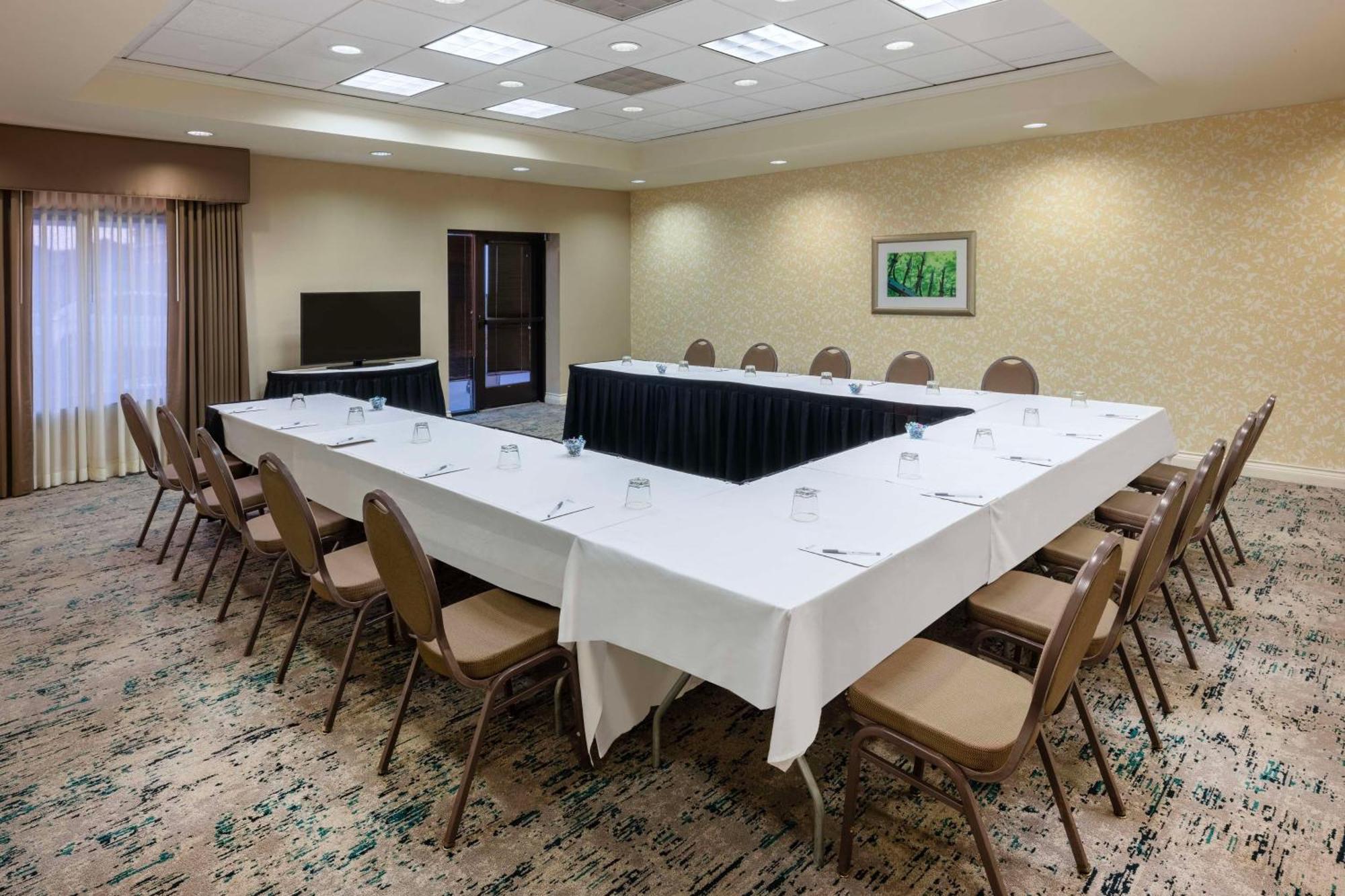 Hilton Garden Inn Dallas Льюисвилл Экстерьер фото